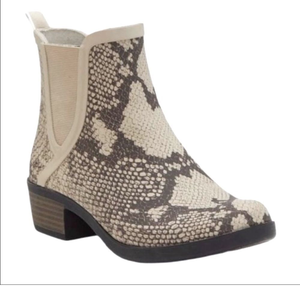 Lucky Brand Basel H2O Snakeskin Print Rain Zip Up Booties Size 10